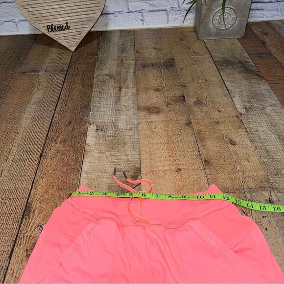 Lululemon Street to Studio Cropped Pants coral size 4 - Picture 4 of 10